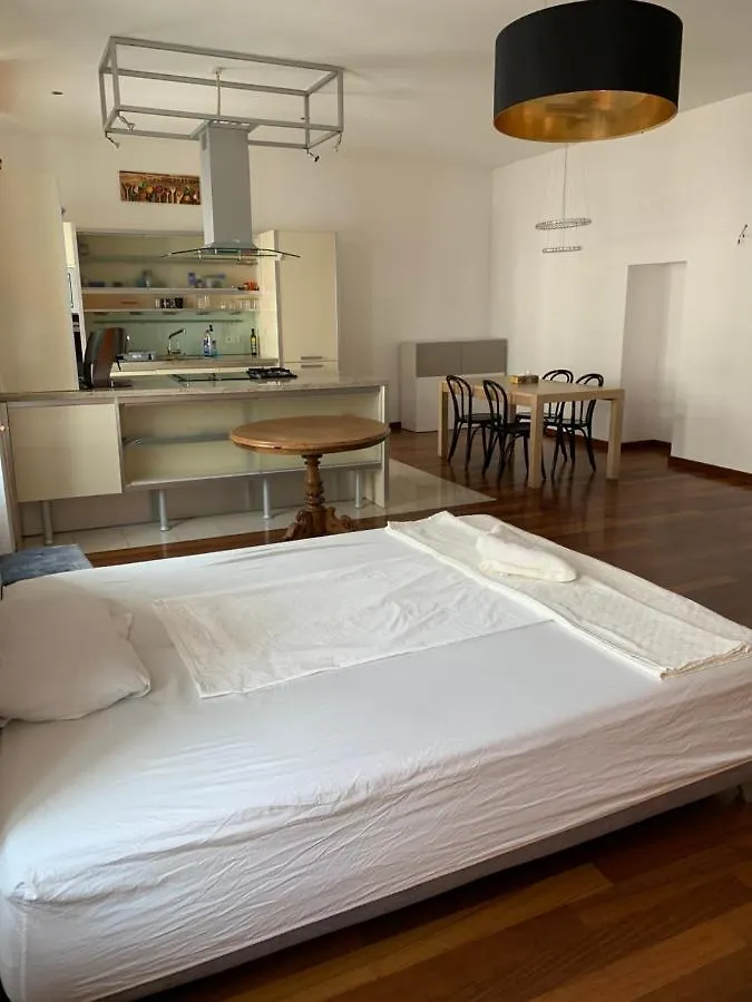 Apartment In The Heart Of Viena